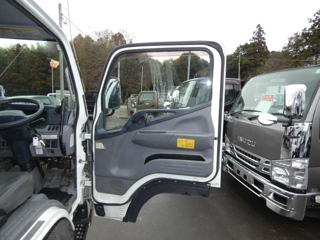 Mitsubishi Fuso Canter 10