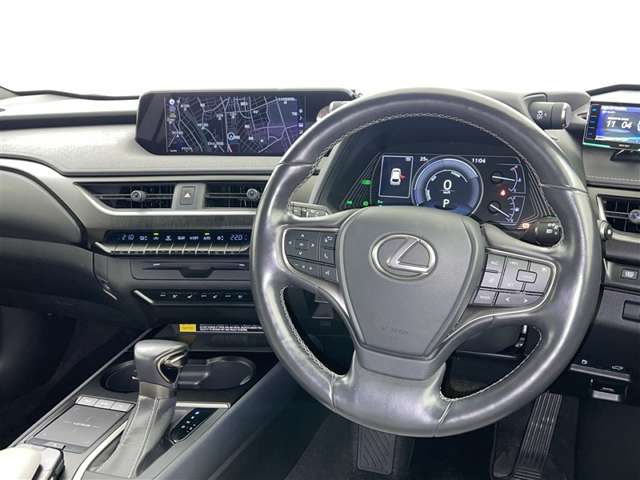Lexus UX 9