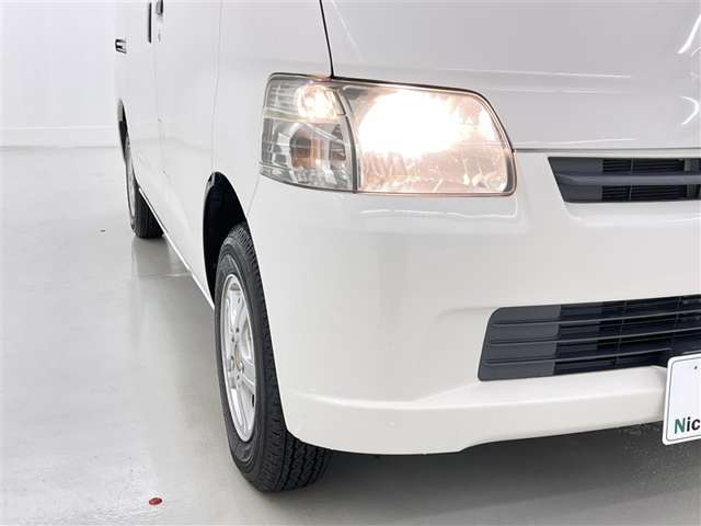 Toyota Light Ace Van 8