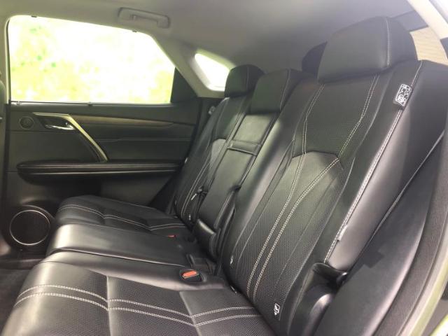 Lexus RX 9