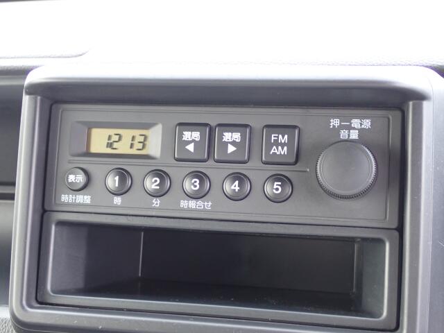 Honda N-VAN 8