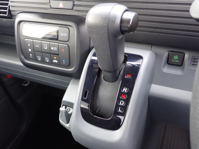Honda N-VAN 10