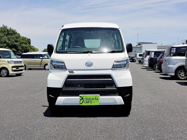 Daihatsu Hijet Cargo 9