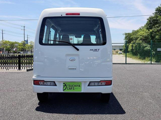 Daihatsu Hijet Cargo 10