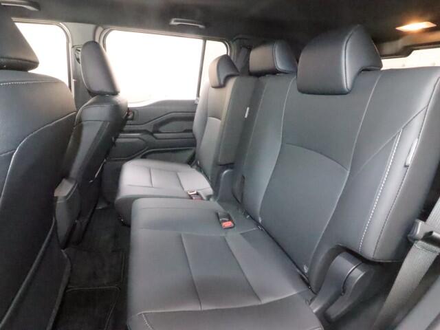 Toyota Land Cruiser FJ 11