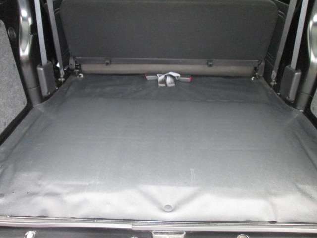 Daihatsu Hijet Cargo 11