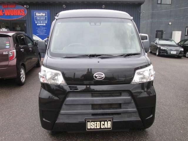 Daihatsu Hijet Cargo 3