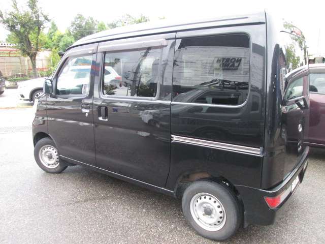 Daihatsu Hijet Cargo 6