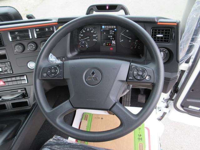 Mitsubishi Fuso Super Great 11