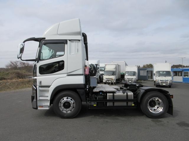Mitsubishi Fuso Super Great 7