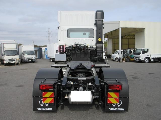 Mitsubishi Fuso Super Great 9