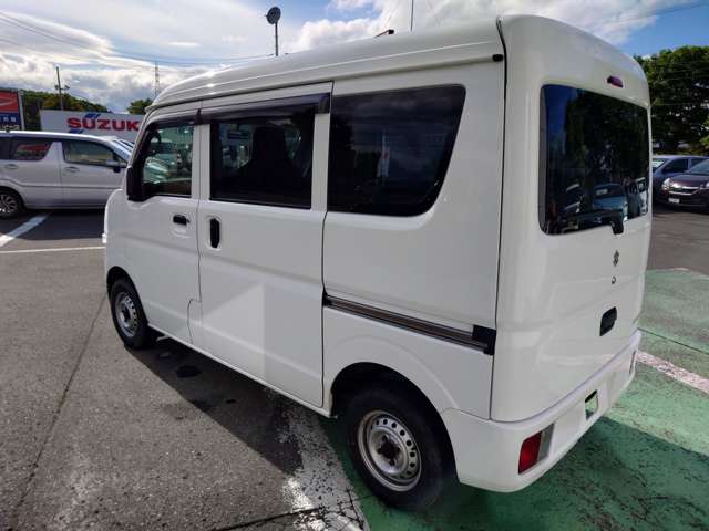 Suzuki Every 8