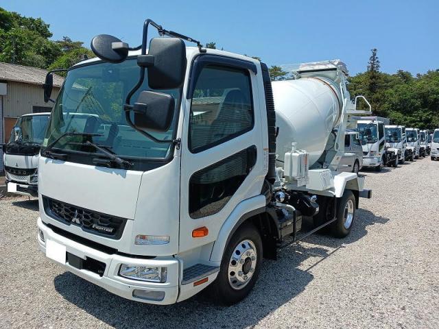 Mitsubishi Fuso Fighter 11