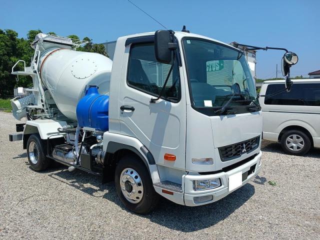 Mitsubishi Fuso Fighter 6