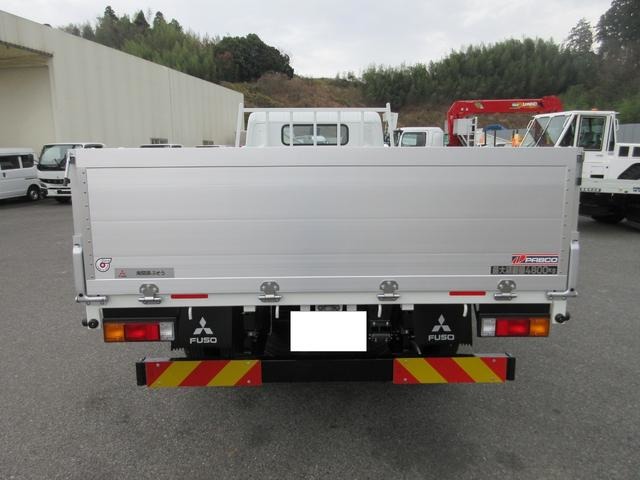 Mitsubishi Fuso Canter 11