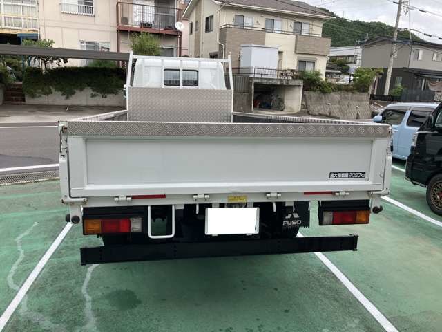 Mitsubishi Fuso Canter 7
