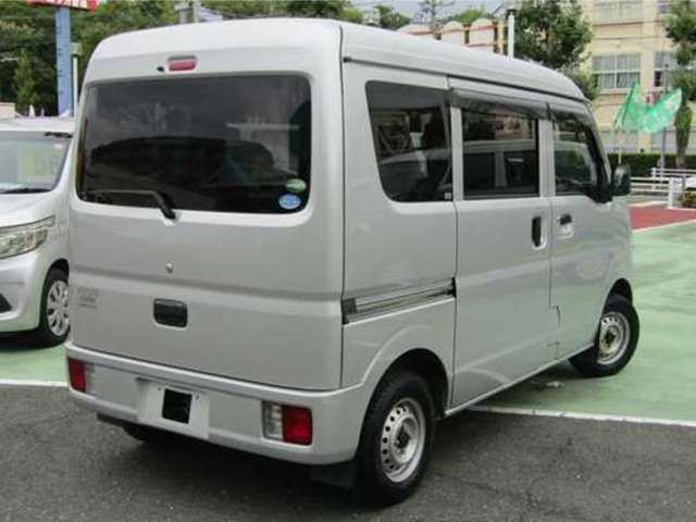 Nissan NV100 Clipper 2