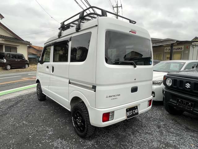 Mitsubishi Minicab Van 11