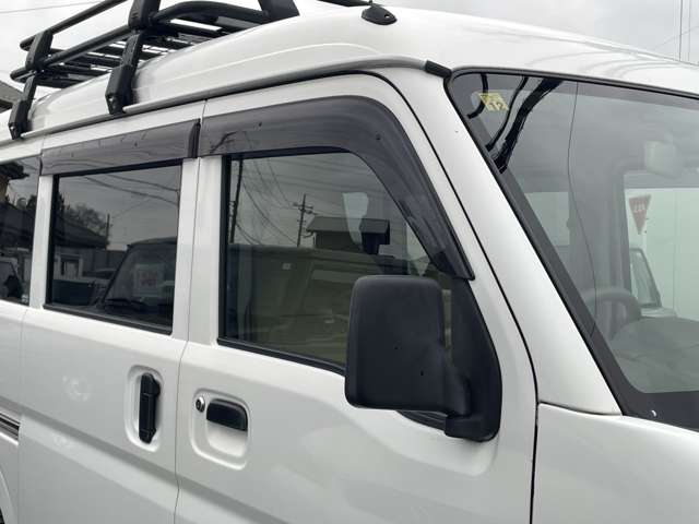 Mitsubishi Minicab Van 9