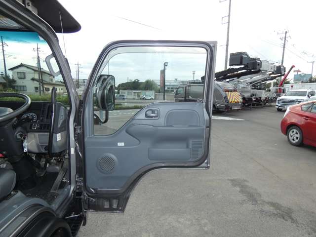 Isuzu Elf 10