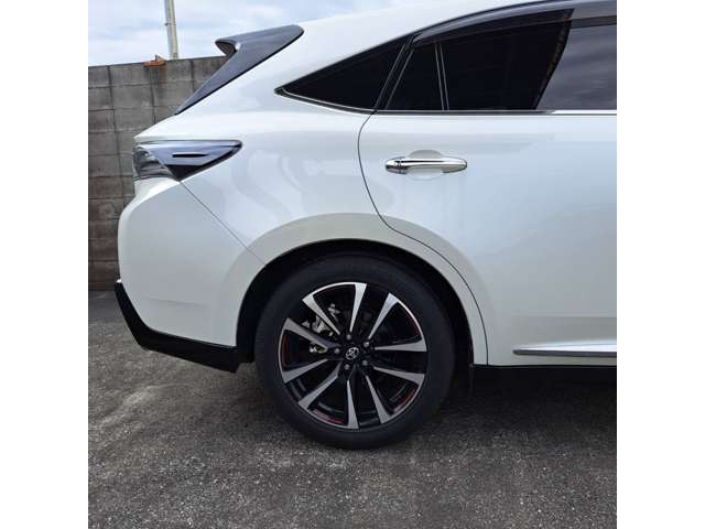 Toyota Harrier 10