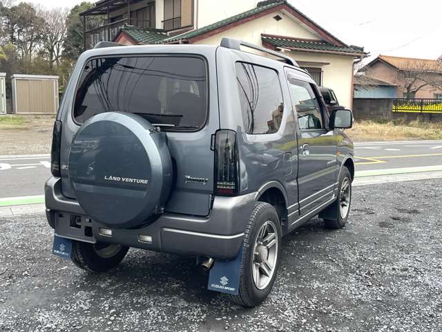 Suzuki Jimny 12