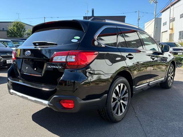 Subaru Legacy Outback 5