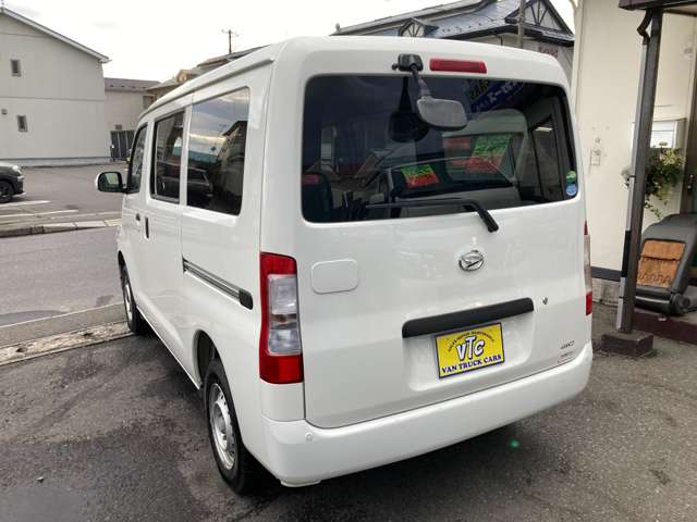 Daihatsu グランマックスカーゴ 11