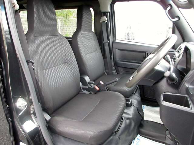Daihatsu Hijet Cargo 9