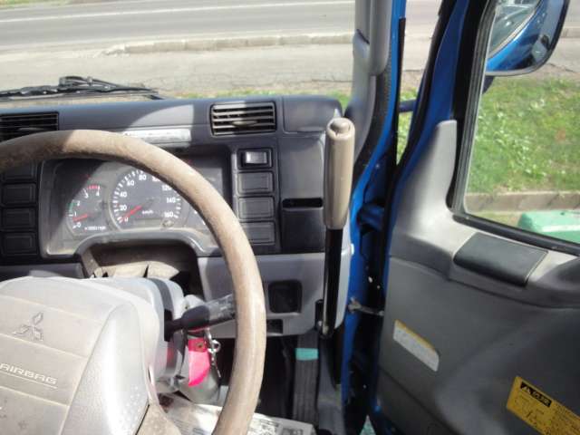Mitsubishi Fuso Canter 9