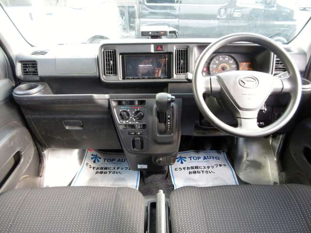 Daihatsu Hijet Cargo 3