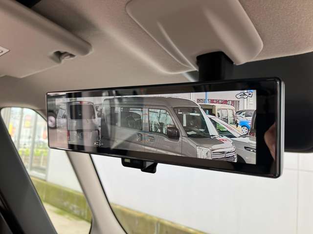 Mitsubishi Delica Mini 4