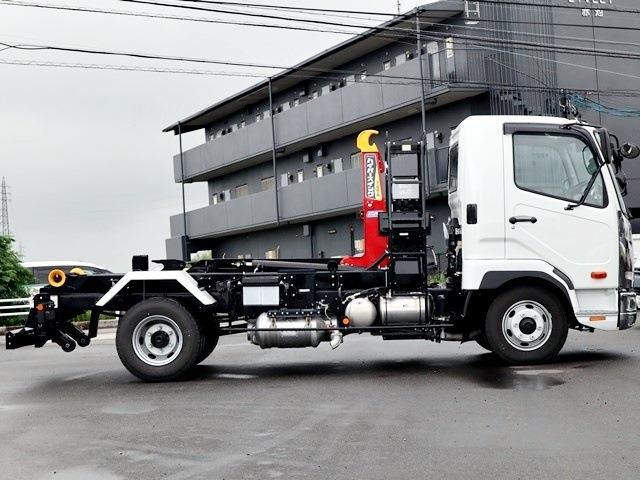 Mitsubishi Fuso Fighter 8