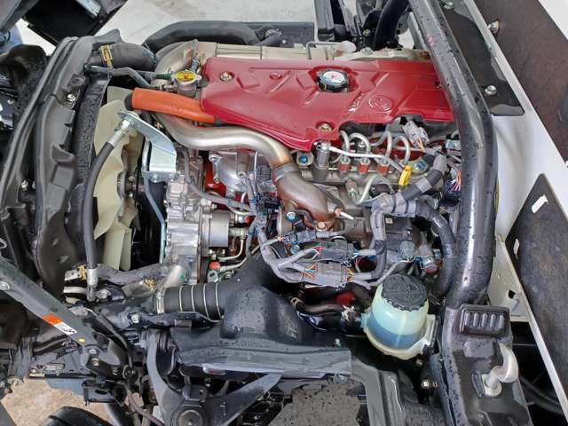 Hino Dutro 5