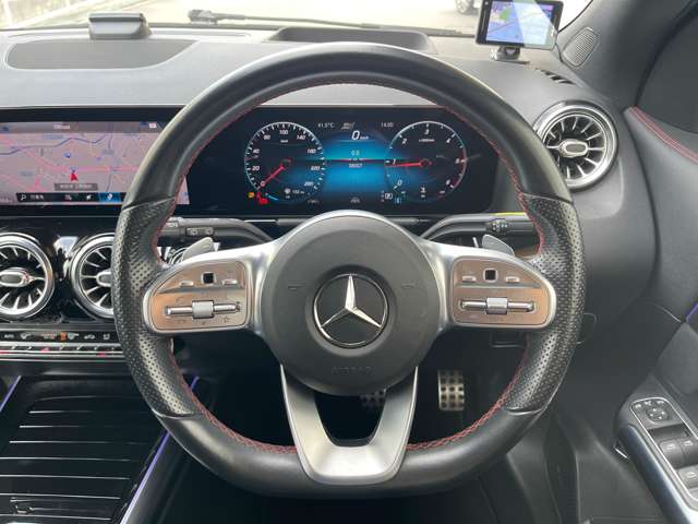 Mercedes-Benz GLA-Class 7