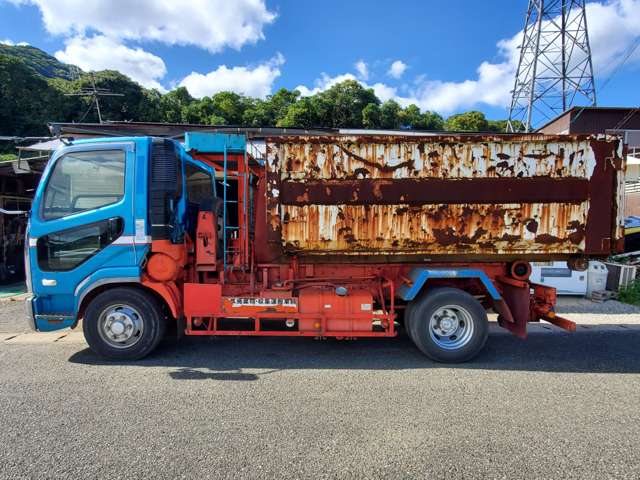 Mitsubishi Fuso Fighter 4