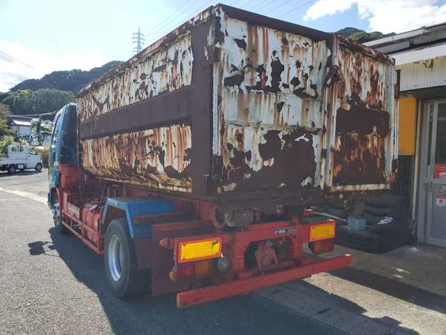 Mitsubishi Fuso Fighter 6