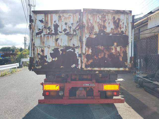 Mitsubishi Fuso Fighter 7