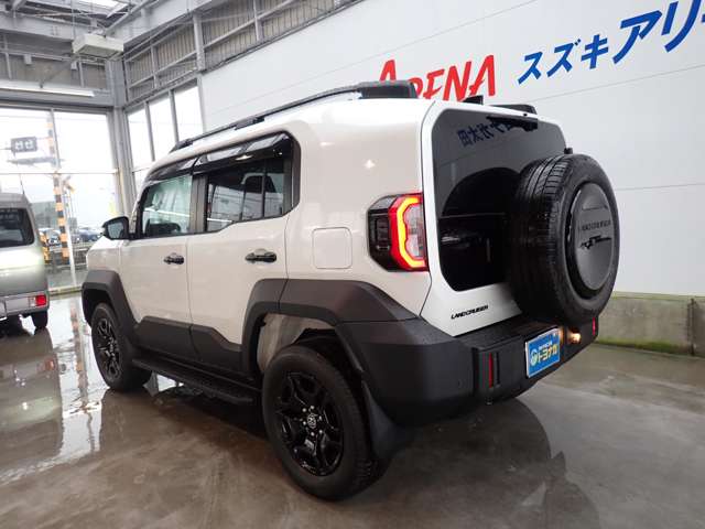 Toyota Land Cruiser FJ 7