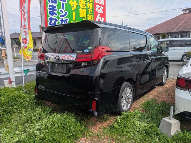 Toyota Alphard 9
