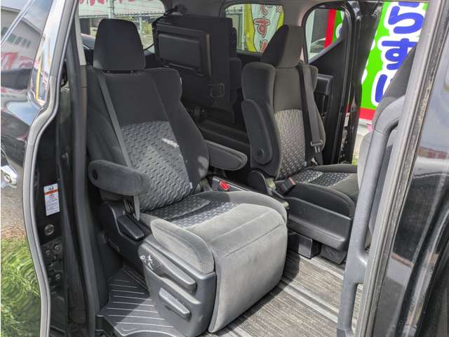 Toyota Alphard 10