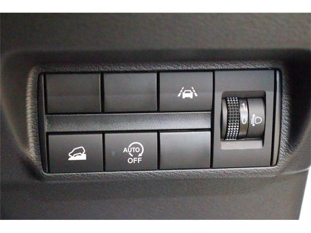 Mitsubishi eK X 12