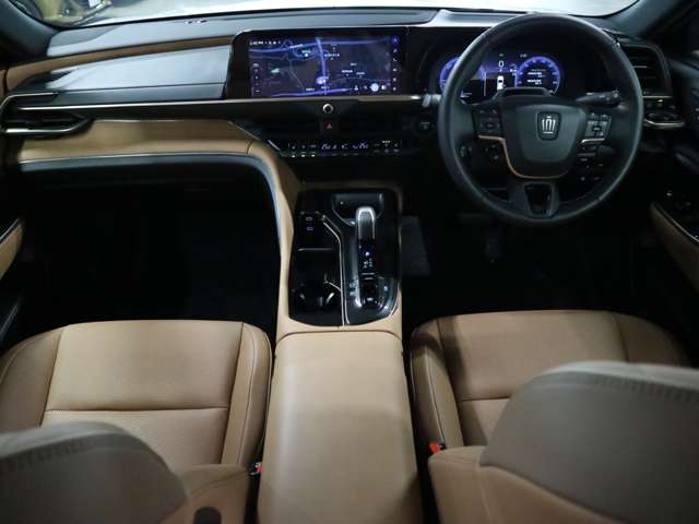 Toyota Crown Sport 7