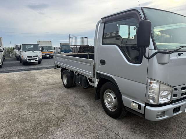 Isuzu Elf 3