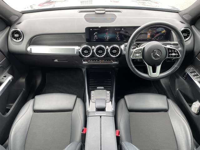 Mercedes-Benz GLB 4