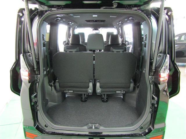 Toyota Voxy 10
