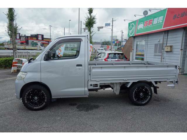 Toyota Light Ace Truck 12