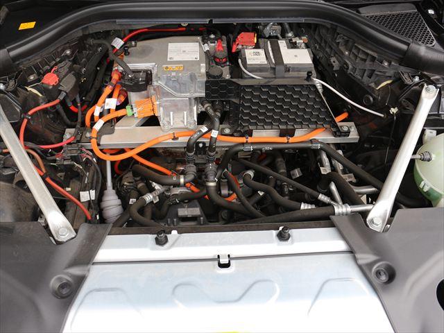 BMW iX3 4