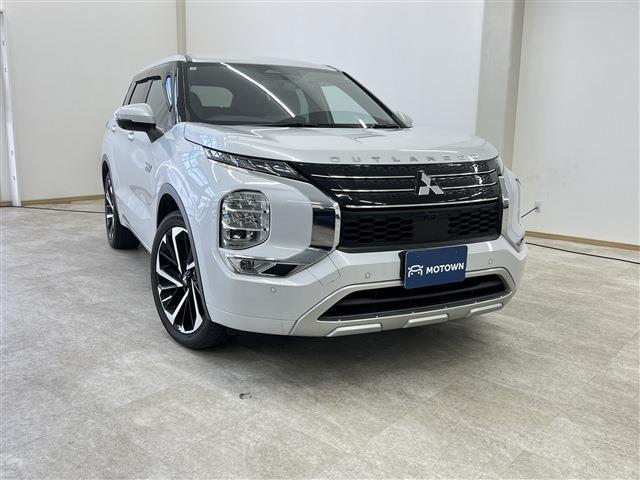 Mitsubishi Outlander 4