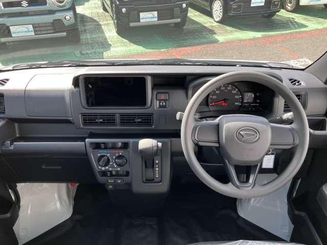 Daihatsu Hijet Cargo 7